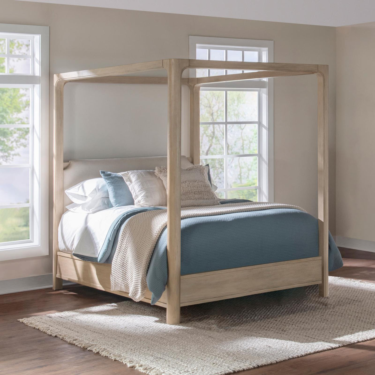 Solano Canopy Bedroom Set - Weathered Mango