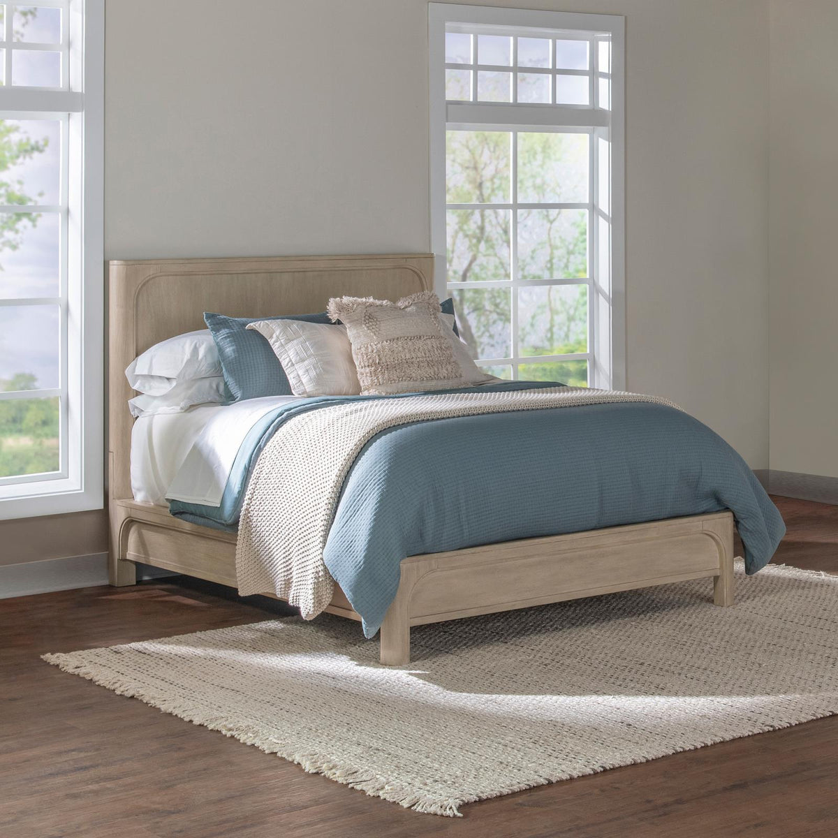Solano Panel Bedroom Set - Weathered Mango