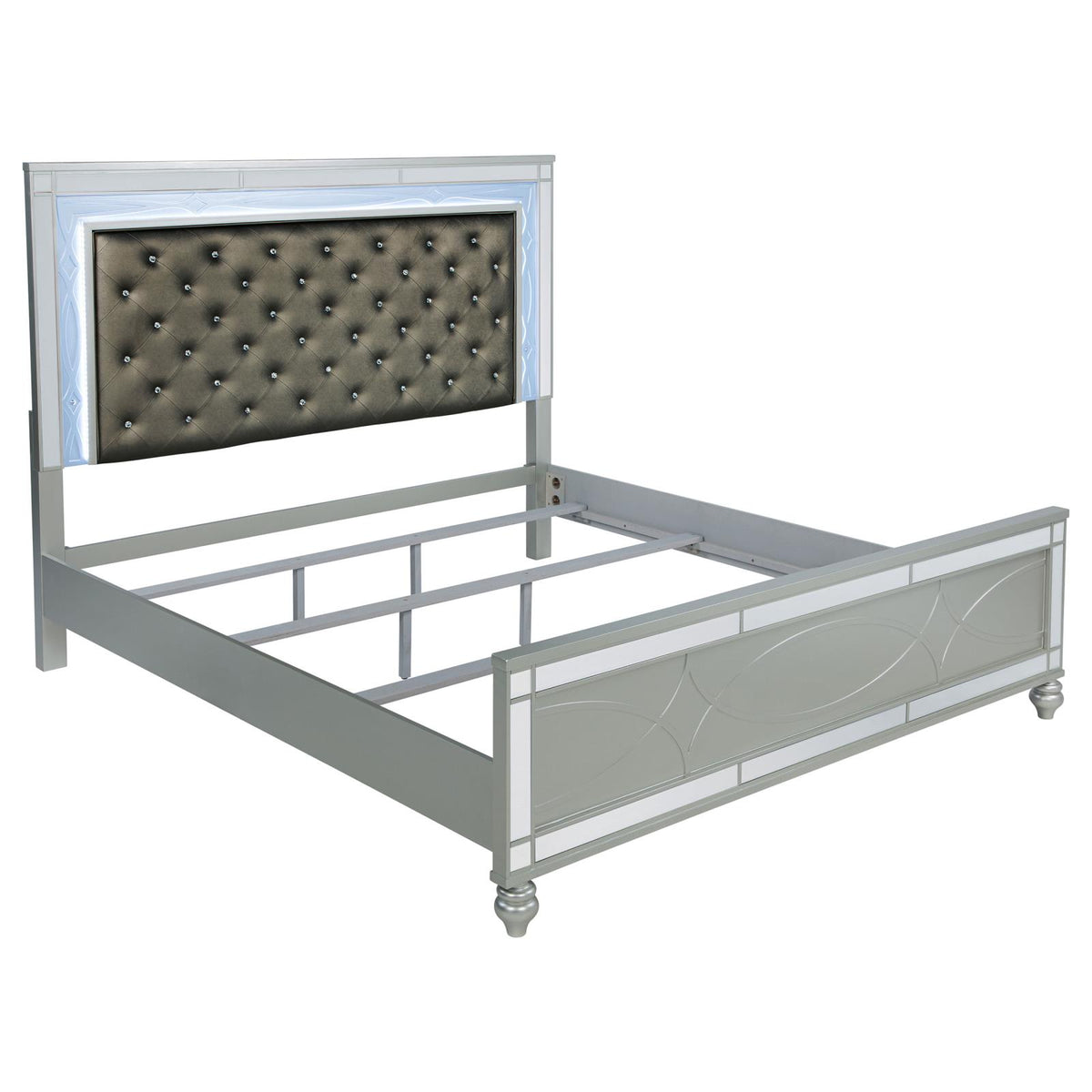 Gunnison Panel Bedroom Set - Silver Metallic