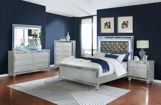 Gunnison Panel Bedroom Set - Silver Metallic