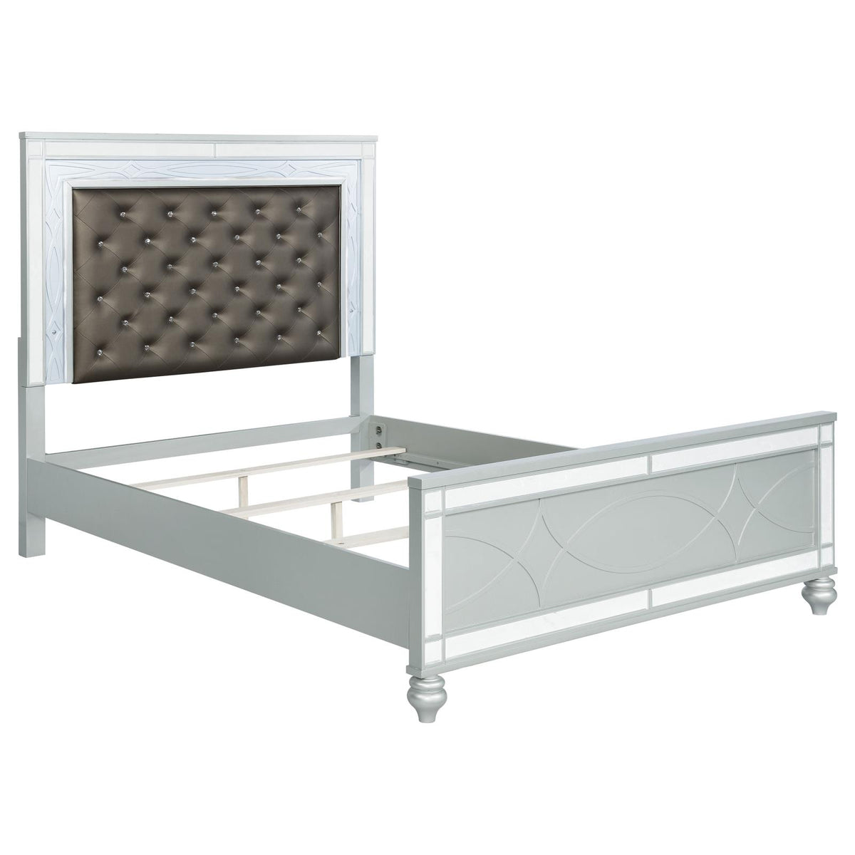 Gunnison Panel Bedroom Set - Silver Metallic
