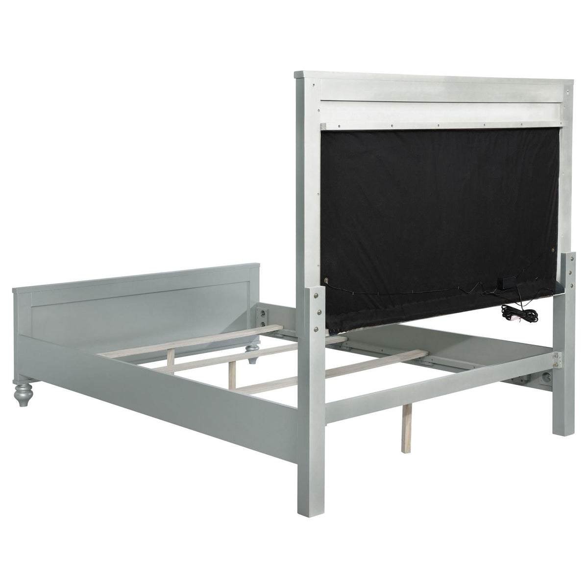 Gunnison Panel Bedroom Set - Silver Metallic