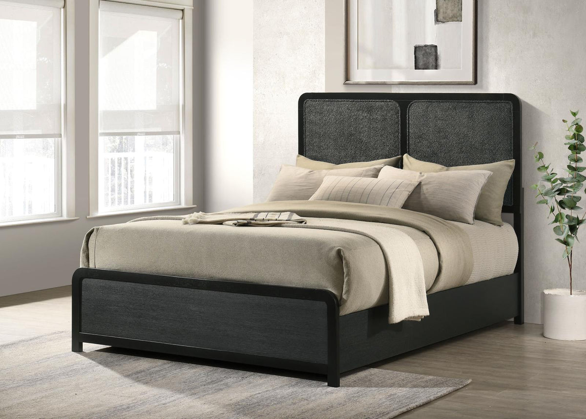 Cavelle Panel Bedroom Set - Black