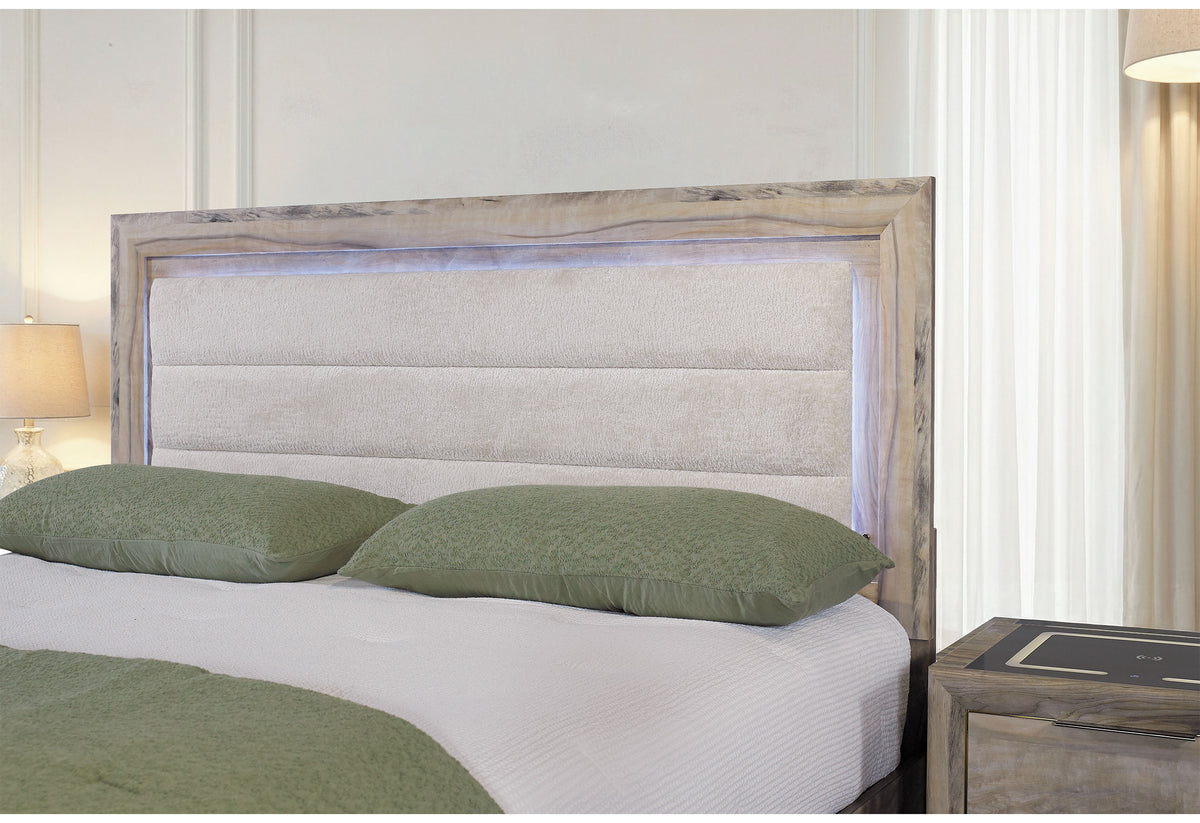 Callie Brown Bedroom Set